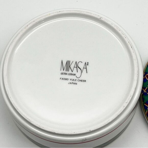 Mikasa Ultra Ceram Yule Cheer Holiday Carolers Lidded Candy Trinket Dish FX080 - Picture 8 of 9